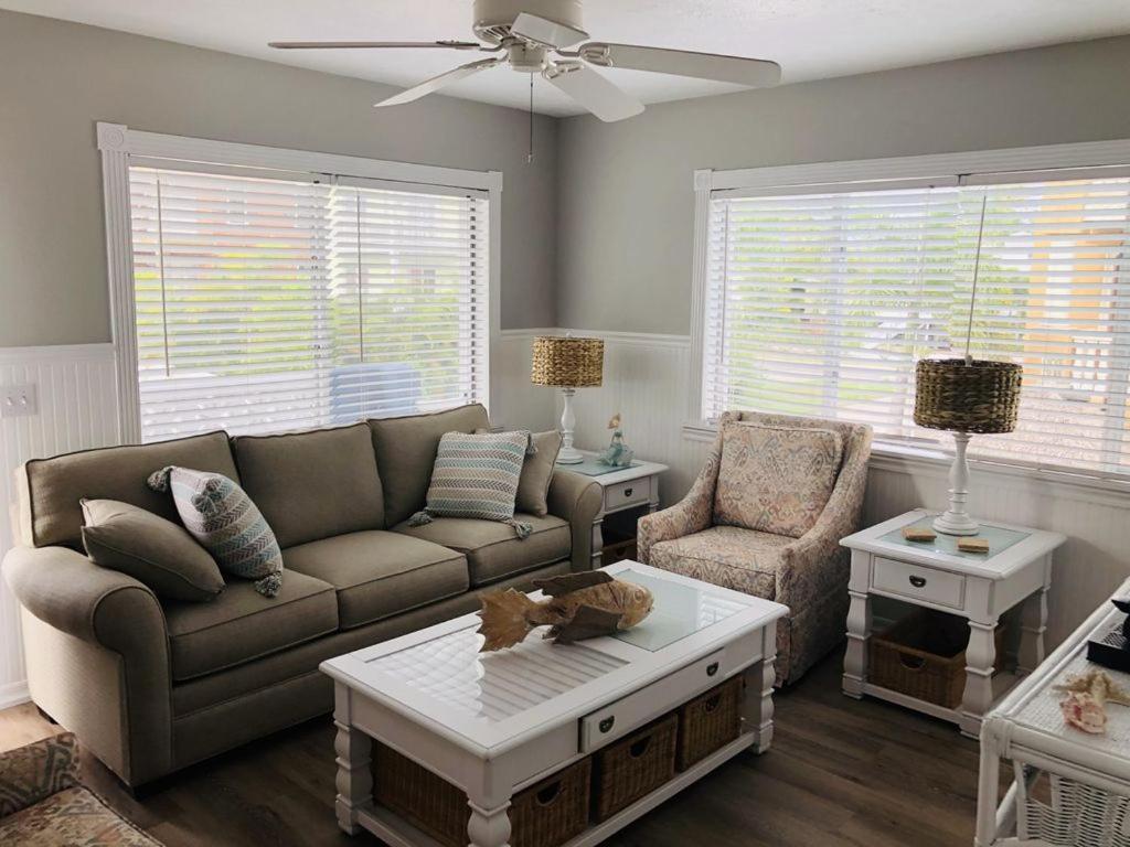 Amazing Beach Getaway Pool Condo By The Beach Bradenton Beach Exterior foto